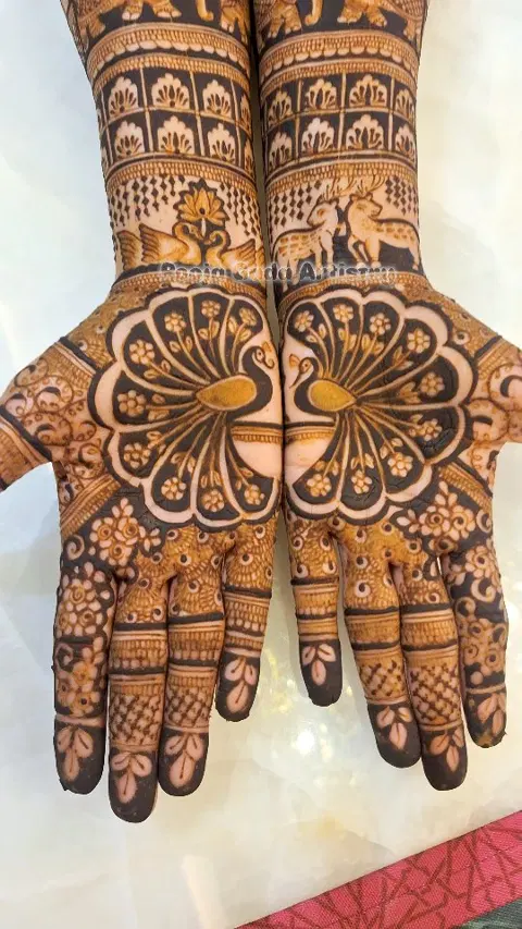 figure mehndi design