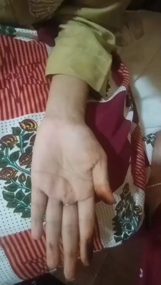 Simple Front Hand Mehndi Design with Hearts