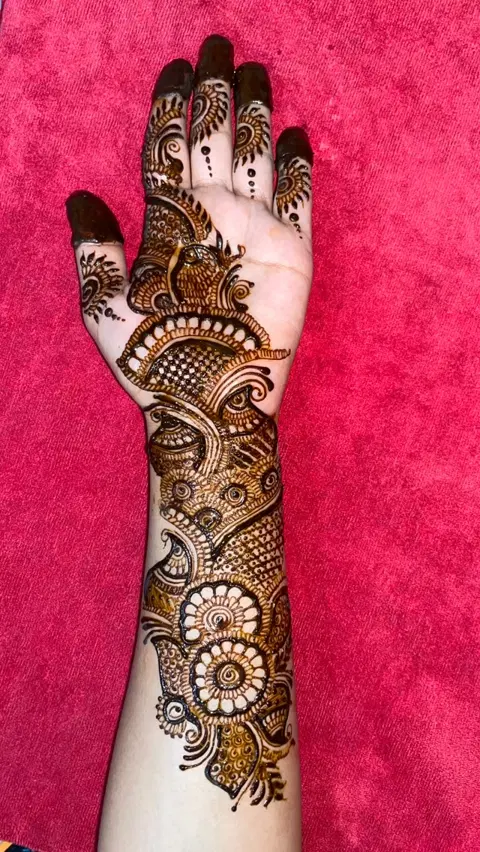 full hand mehndi design