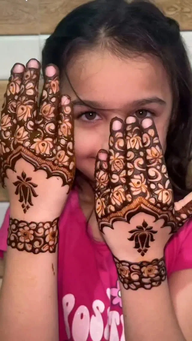 Bridal Back Hand Mehndi Design