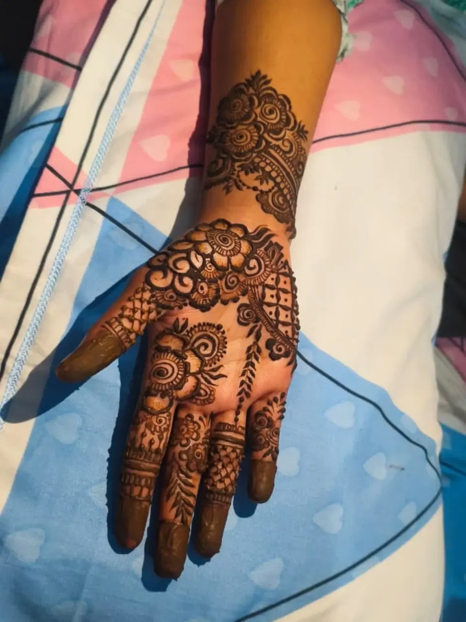 Arabic Front Hand Mehndi Design