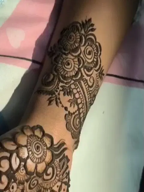 arabic back hand mehndi design