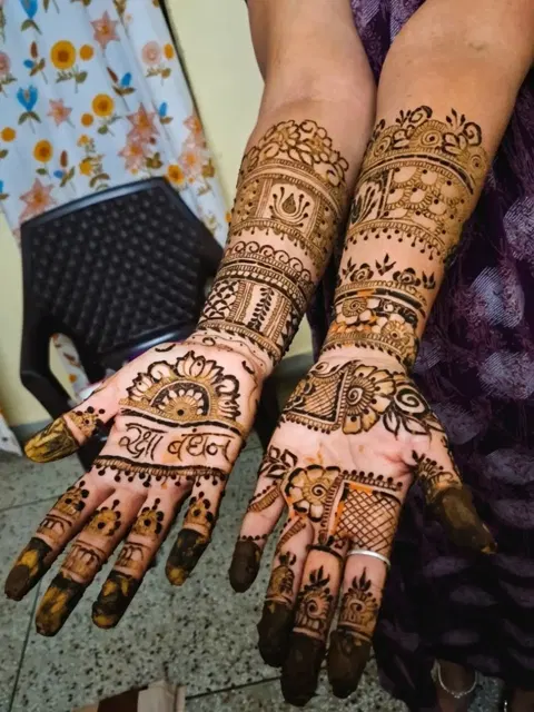 full hand mehndi design