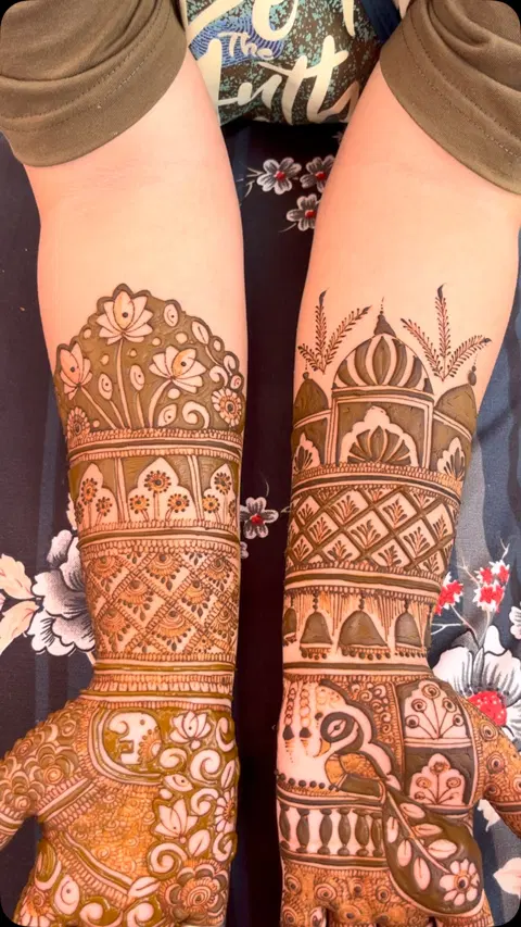 figure full hand mehndi design