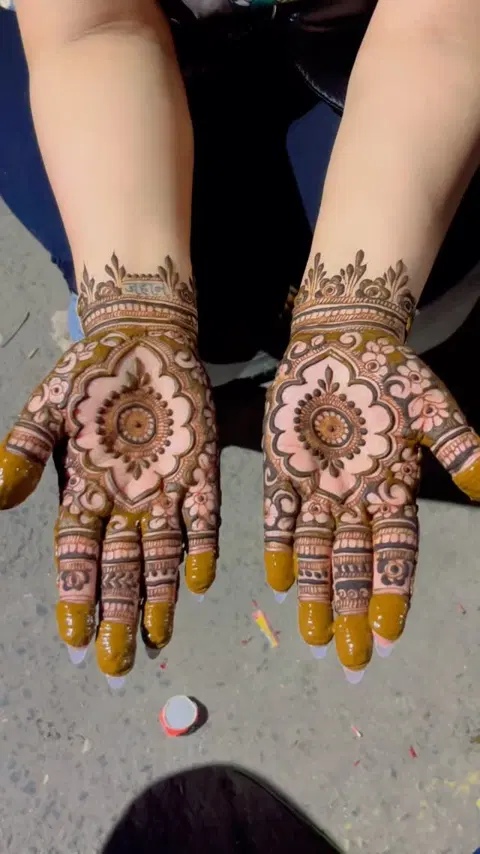 arabic front hand mehndi design