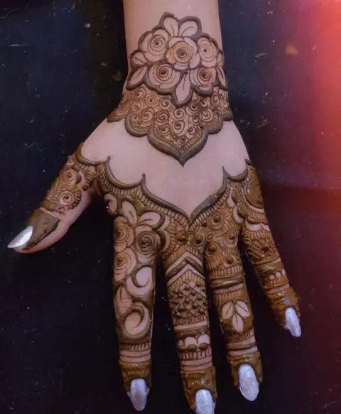 arabic pakistani back hand mehndi design