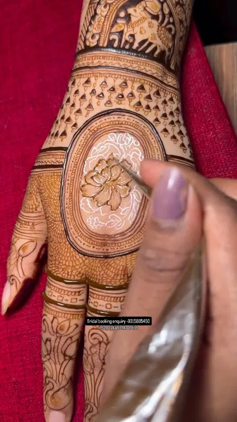bridal circle mehndi design
