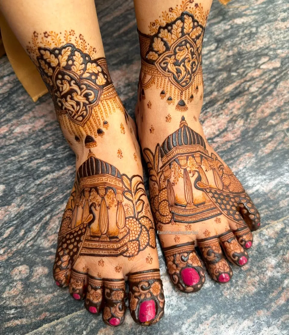 Foot Mehndi Design with Figures