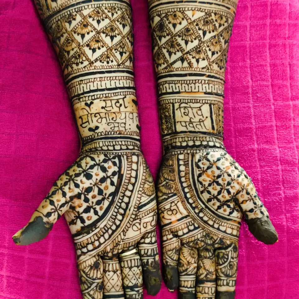 Full Hand Mehndi Design with Figures