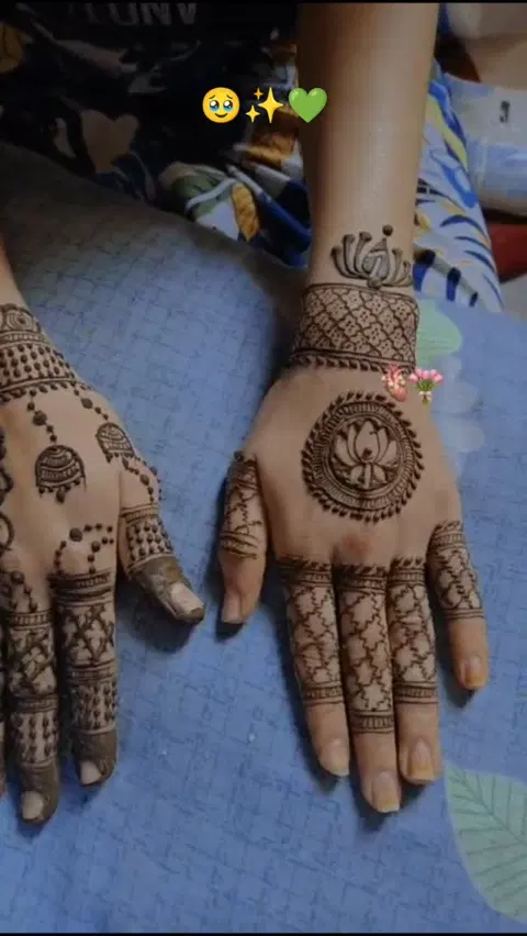 circle finger mehndi design