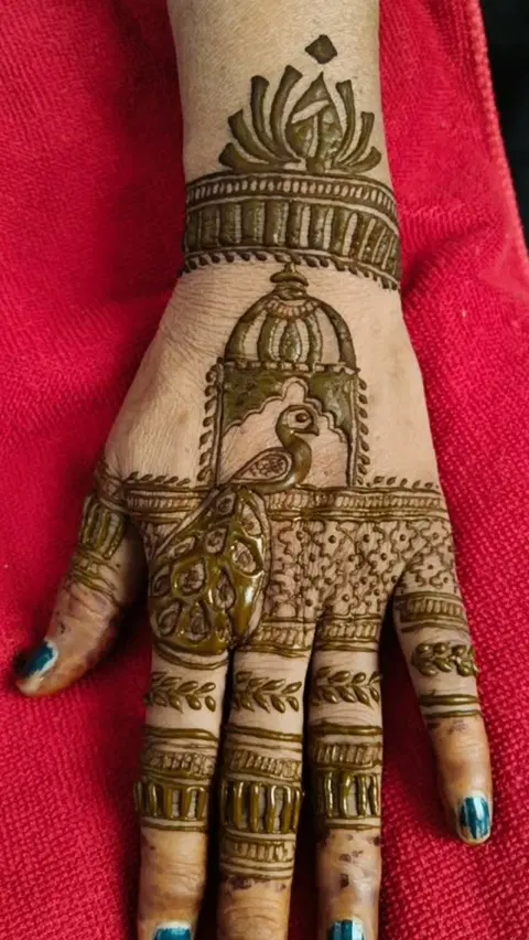 peacock mehndi design