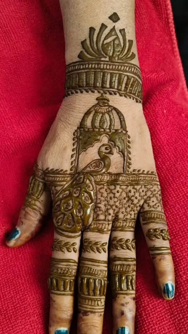 Mehndi Design with Peacock (3)