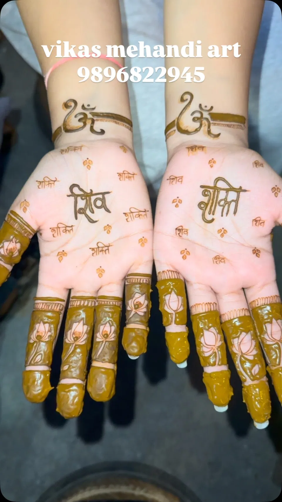 Front Hand Mehndi Design with Figures (2)