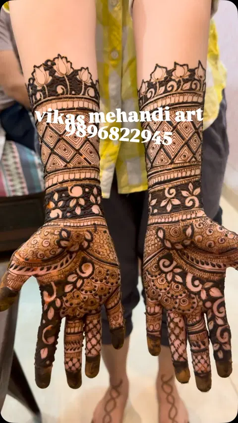 figure full hand mehndi design