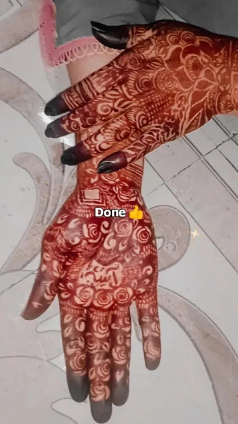 Front Hand Mehndi Design