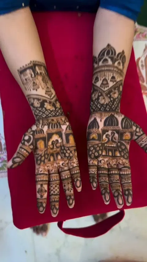 figure back hand mehndi design