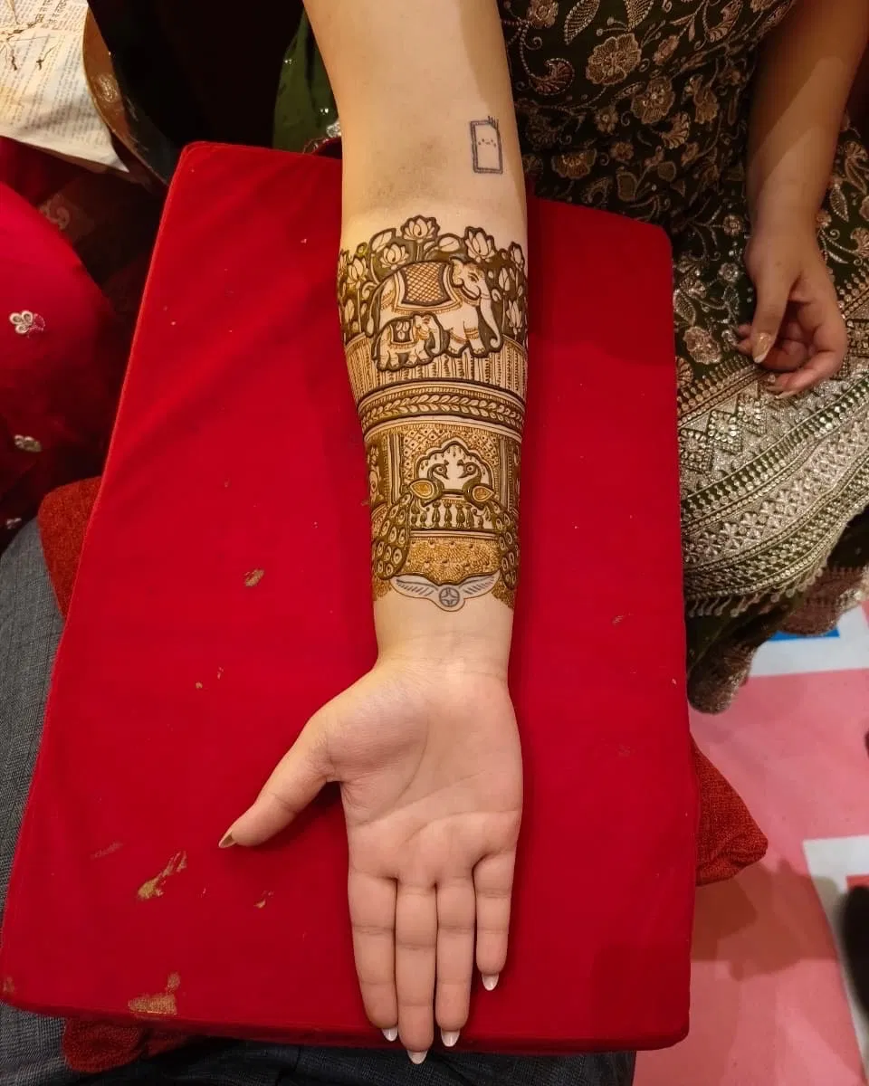 Bridal Front Hand Mehndi Design