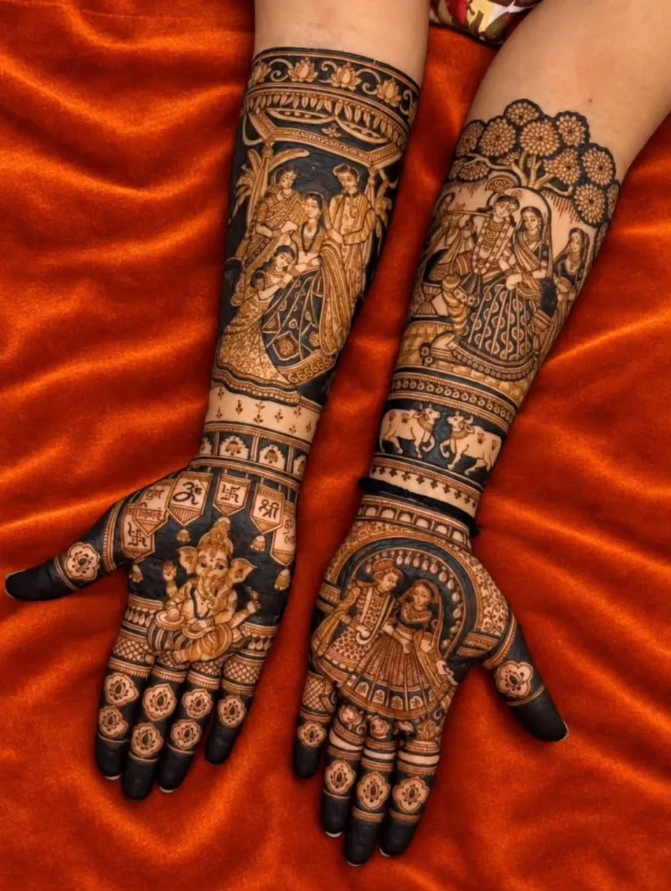 Front Hand Mehndi Design with Figures (3)