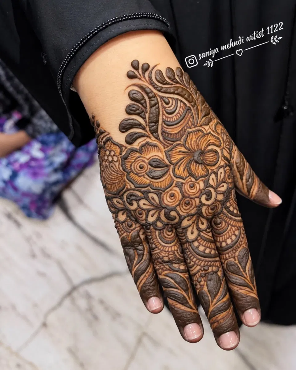 Back Hand Mehndi Design