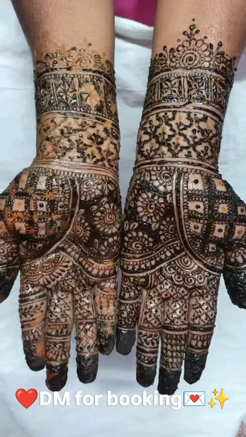 figure full hand mehndi design