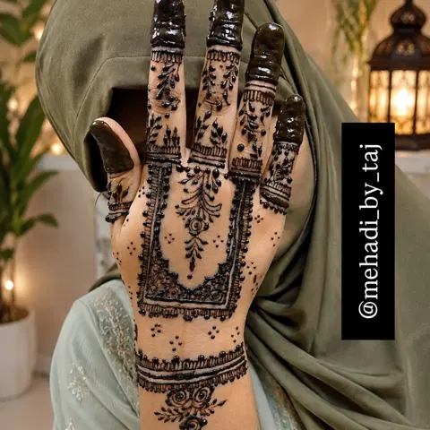moon foot mehndi design