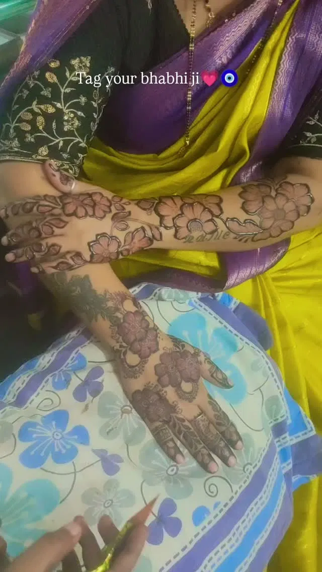 Arabic Back Hand Mehndi Design