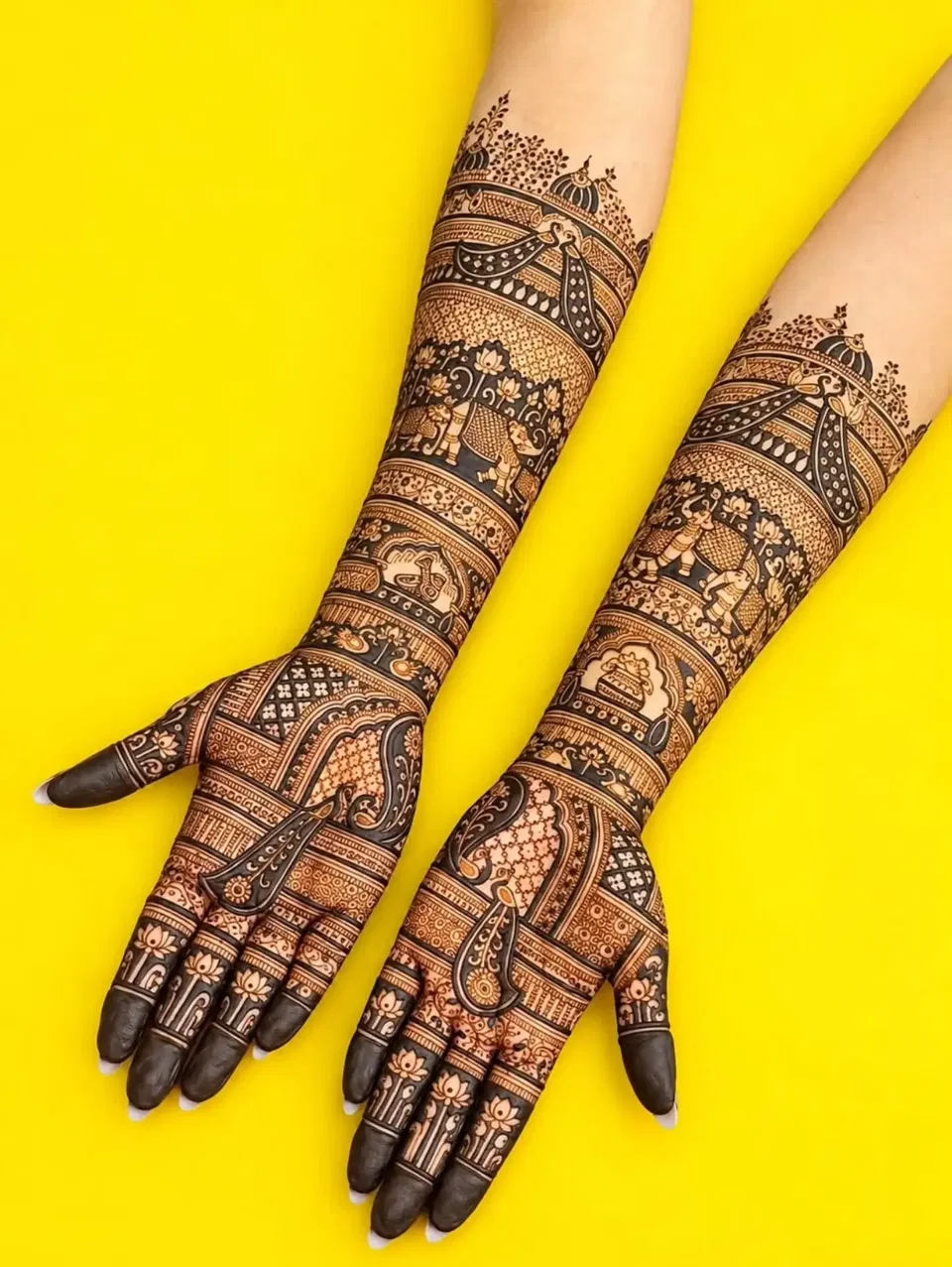 Aesthetic Bridal Front Hand Mehndi Design with Figures (11)