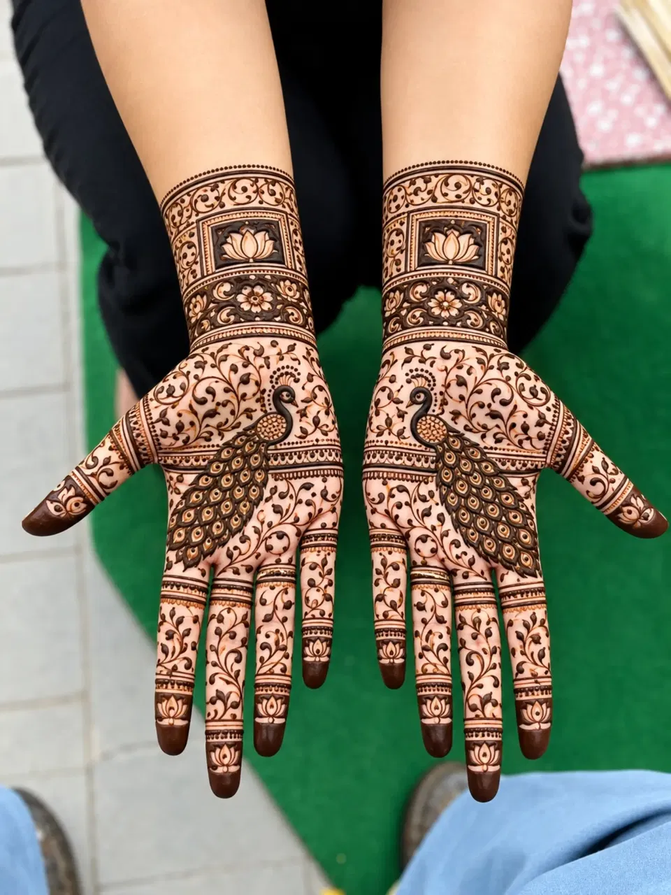 Aesthetic Bridal Full Hand Mehndi Design (4)