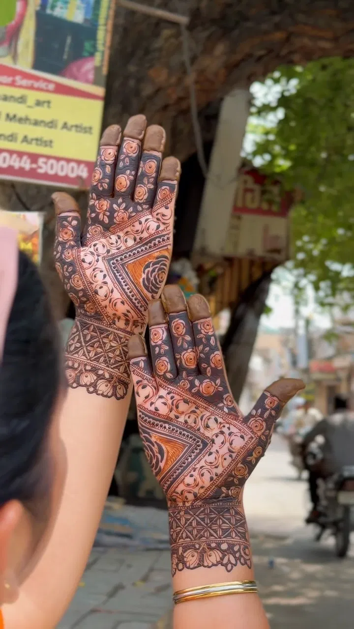Bridal Front Hand Mehndi Design