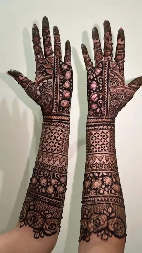 bridal front hand mehndi design