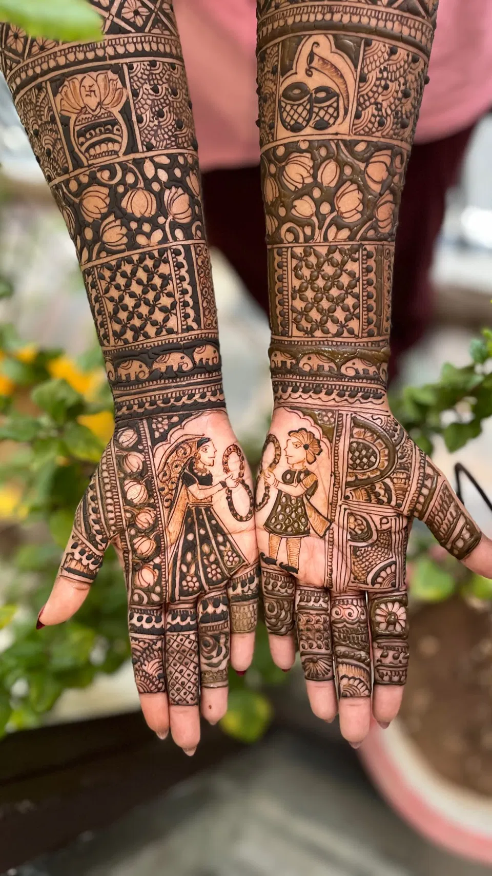 Bridal Mehndi Design with Figures and Hearts