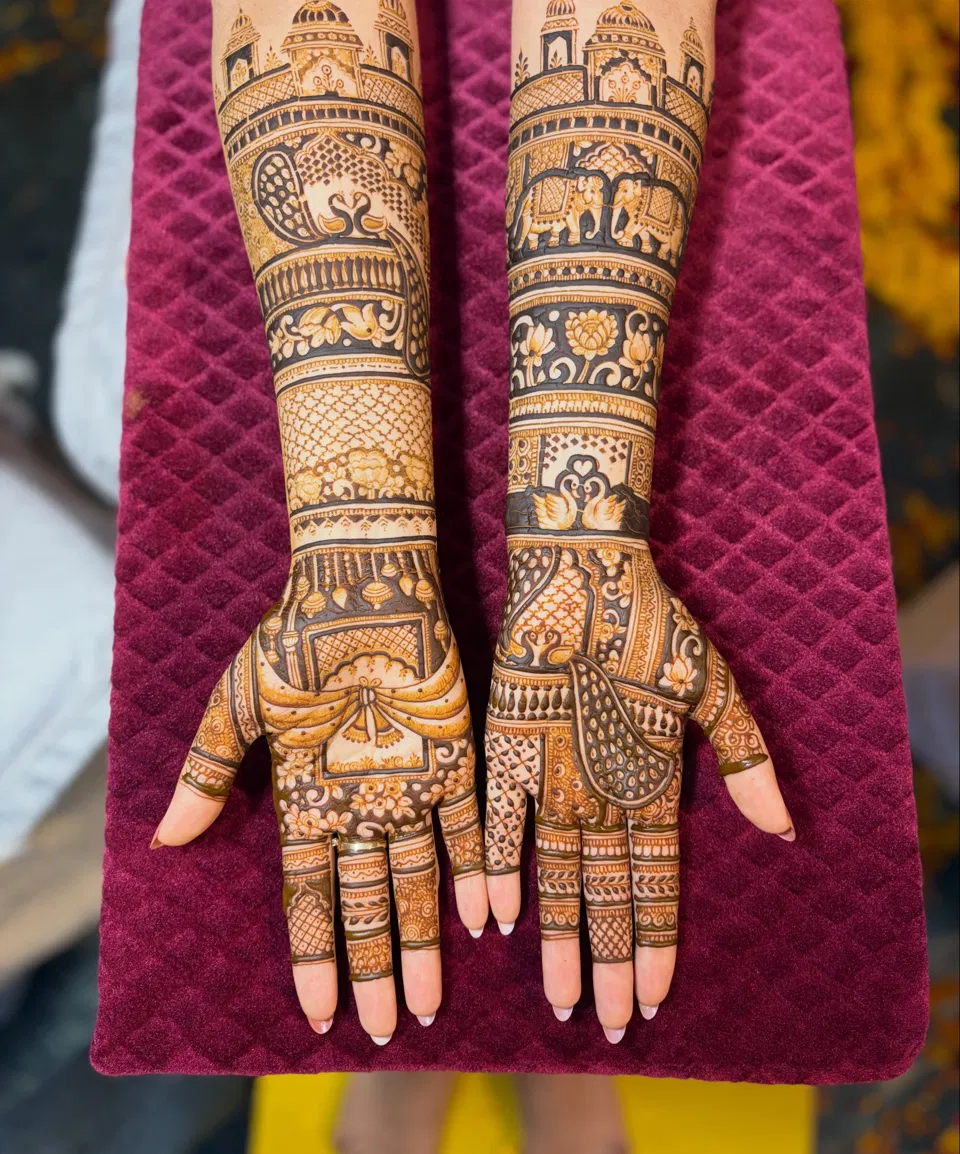 Bridal Front Hand Mehndi Design (2)
