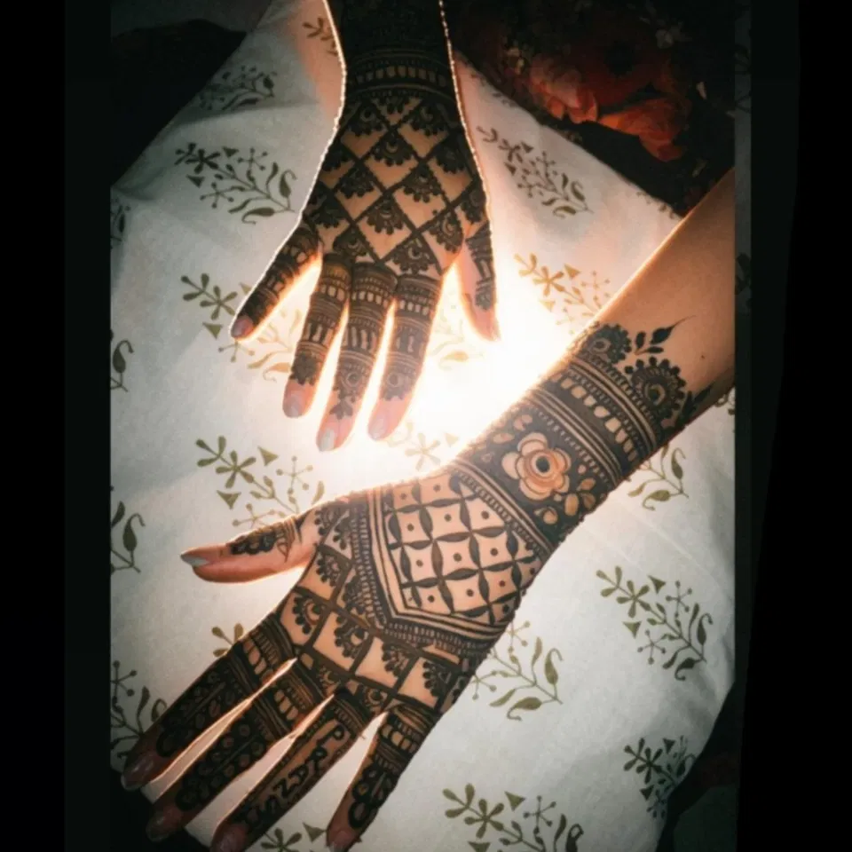 Front Hand Mehndi Design