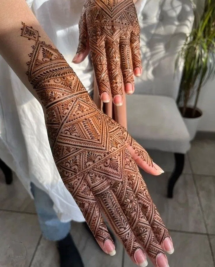 Bridal Moroccan Back Hand Mehndi Design