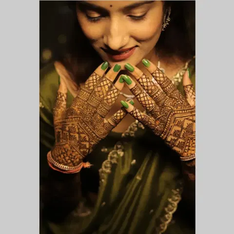 bridal indian back hand mehndi design