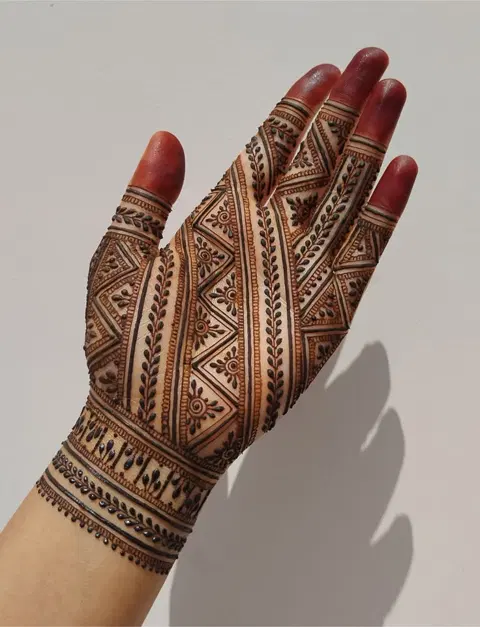 indian moroccan front hand mehndi design