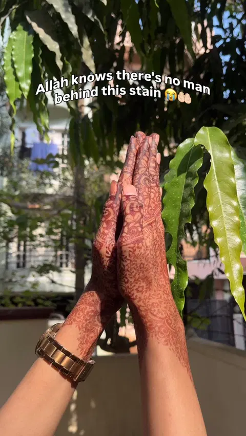 simple back hand mehndi design