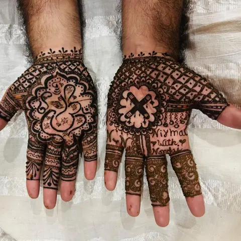 arabic bridal figure back hand mehndi design