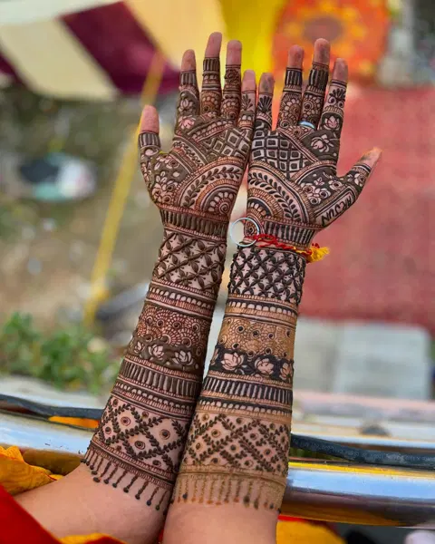 bridal front hand mehndi design
