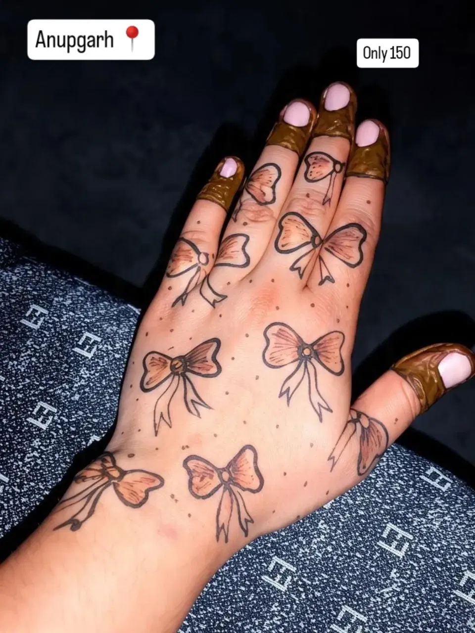 Simple Finger Mehndi Design