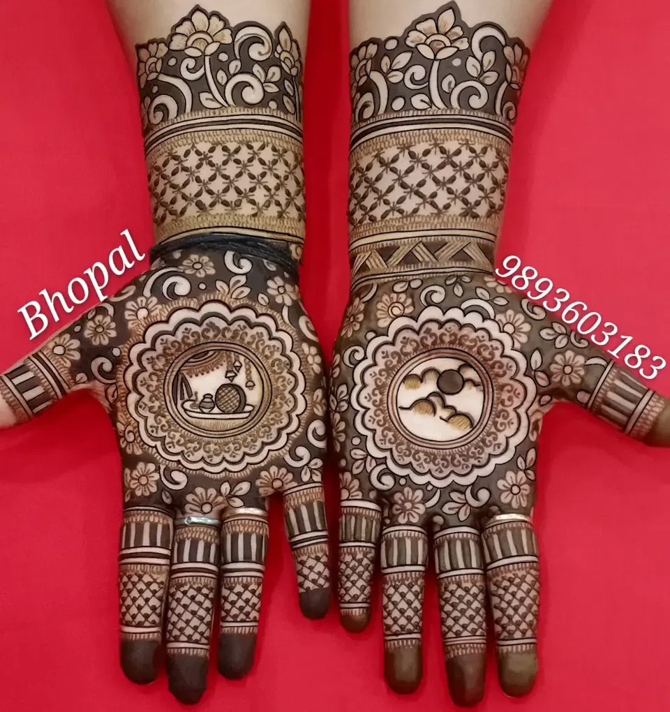 Front Hand Mehndi Design with Gol Tikki and Figures for Karwa Chauth