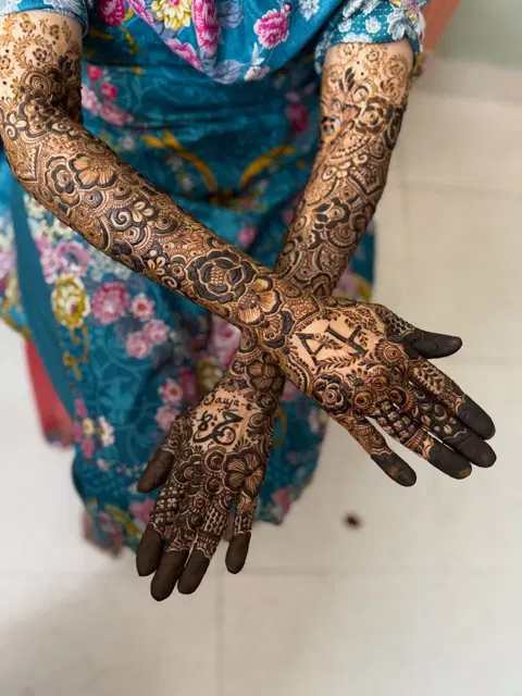 full hand mehndi design