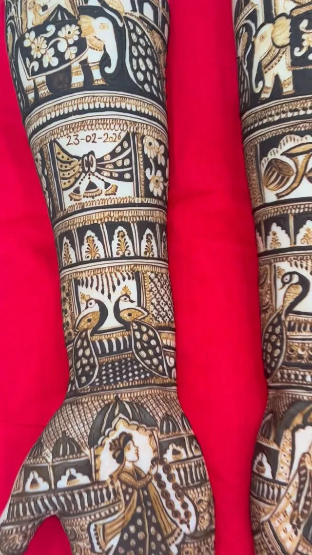 Bridal Mehndi Design with Figures and Peacock (3)