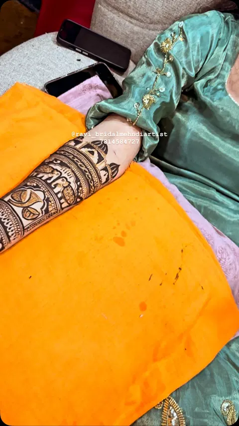 full hand mehndi design