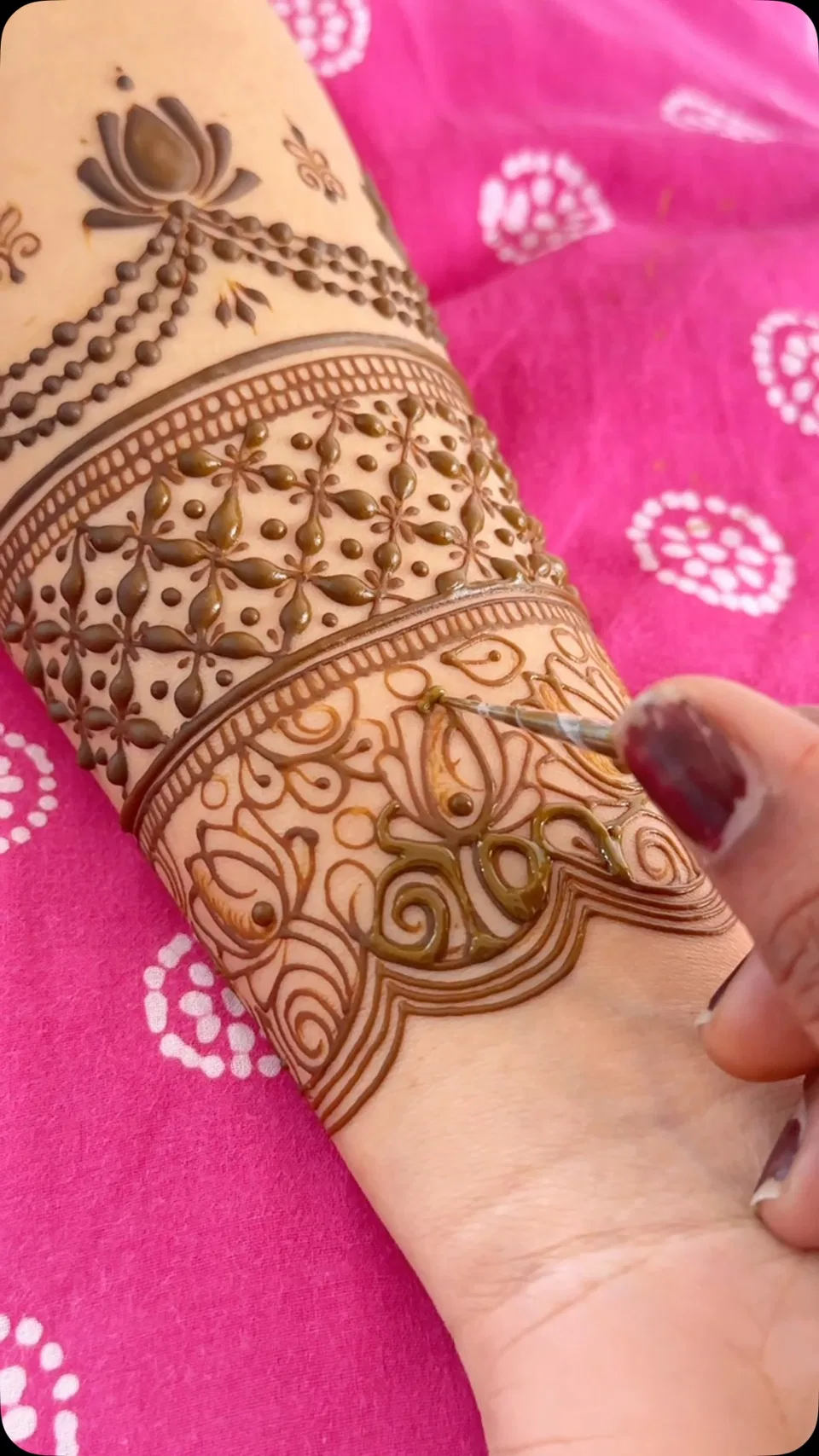 Front Hand Mehndi Design