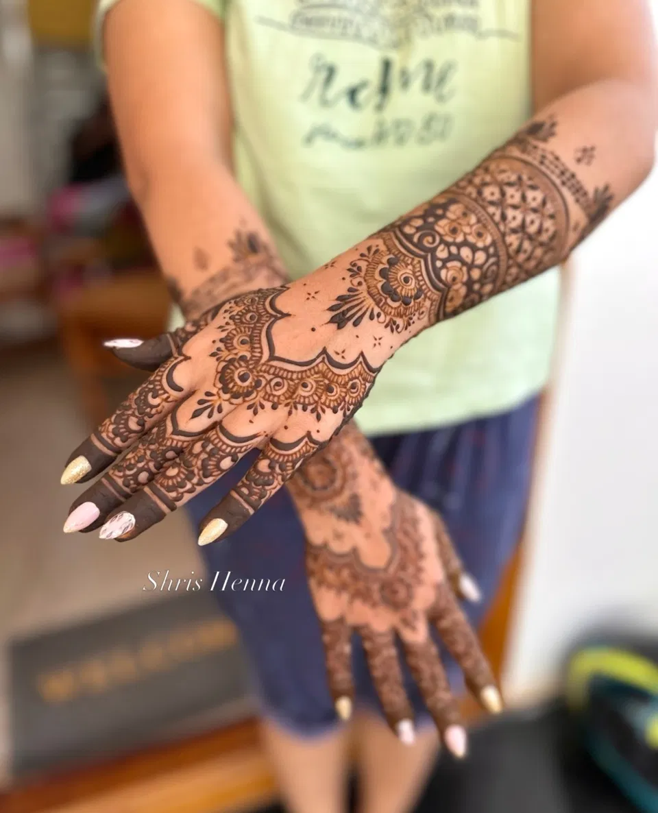Bridal Back Hand Mehndi Design