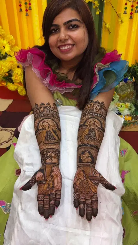 bridal indian figure front hand mehndi design