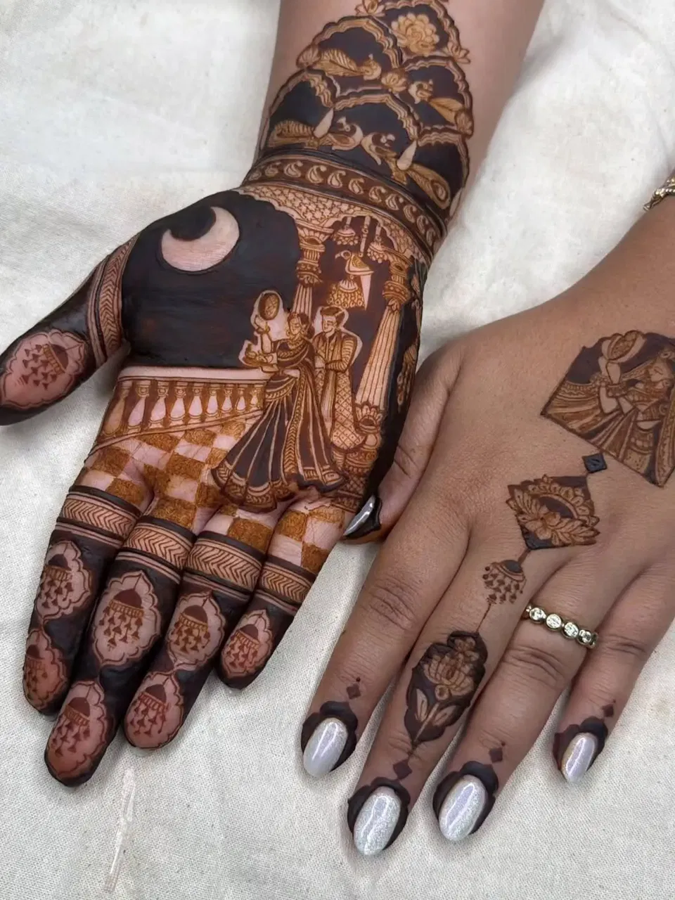 Bridal Indian Front Hand Mehndi Design with Figures (23)