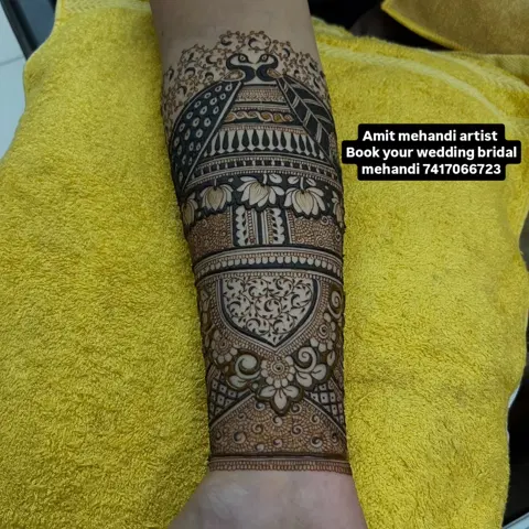 figure full hand mehndi design