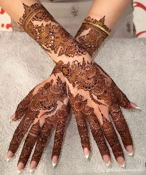 bridal dubai flower back hand mehndi design